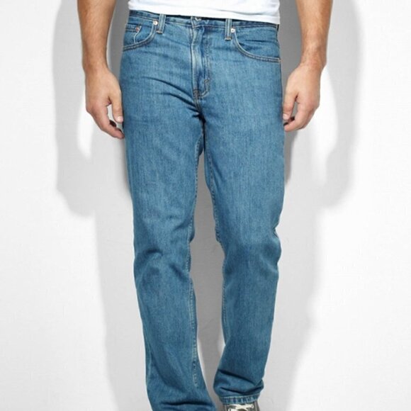Levi's NWT  | 516 Slim Straight Men's Jeans Size 34/32 - Picture 1 of 5
